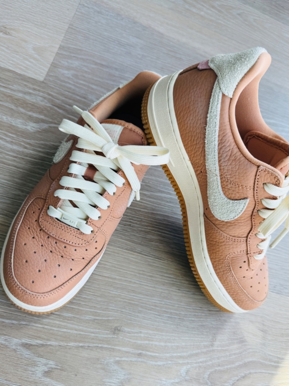Nike Air Force 1 ‘07 Craft Light Cognac Women’s 8 / Men’s 6.5